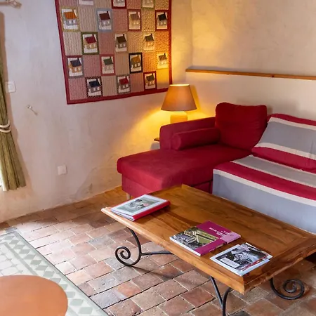 Moulin De La Diversiere, Avec Piscine En Pleine Nature Bed & Breakfast