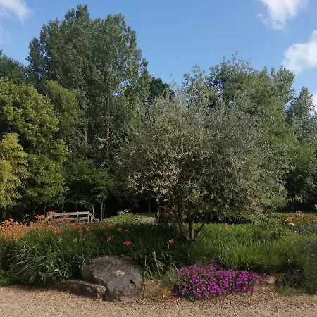 Moulin De La Diversiere, Avec Piscine En Pleine Nature Bed & Breakfast Savigné-sous-le-Lude