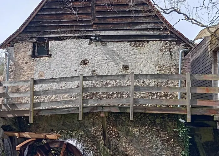 Moulin De La Diversiere, Avec Piscine En Pleine Nature Frühstückspension Savigné-sous-le-Lude